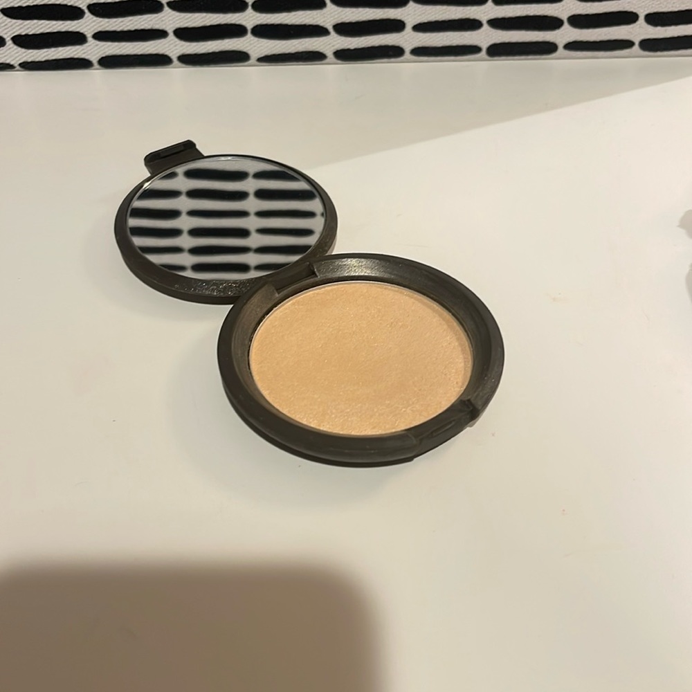 Becca - highlighter, Moonstone